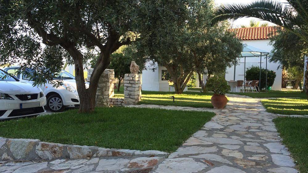 Houdis Houses Parálion Ástros Eksteriør billede